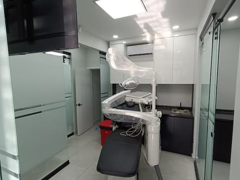 Slider image (4) Grand Diamond Dental & Periodontics